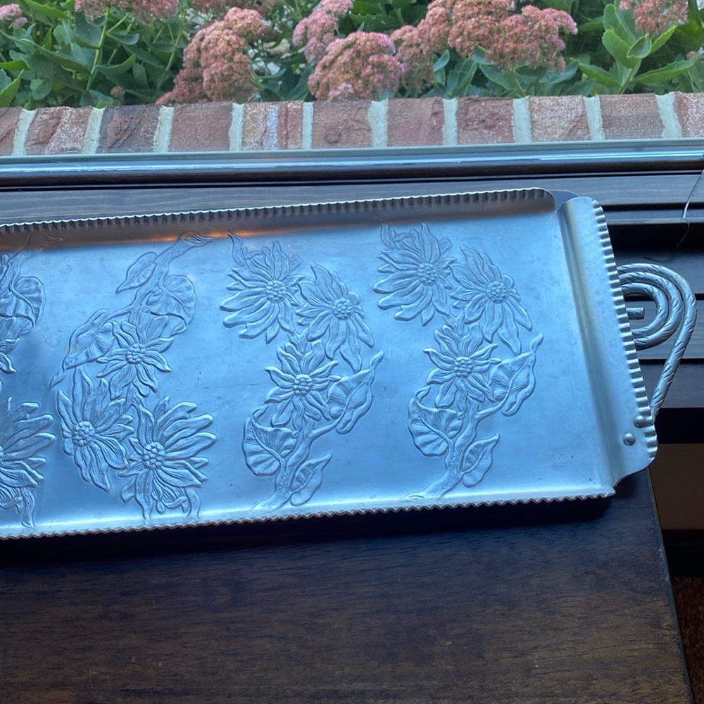 Vintage Ferber & Shlevin Hand Wrought Aluminum Serving Tray Poinsettia
